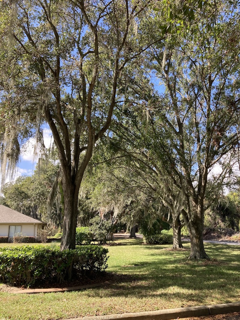 CHARMING LAKES REHAB nursing home in LAKELAND, FL - Photo 2 of 5