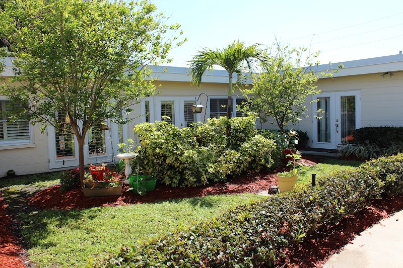 ALHAMBRA HEALTHCARE & REHABILITATION CENTER nursing home in SAINT PETERSBURG, FL - Photo 3 of 5