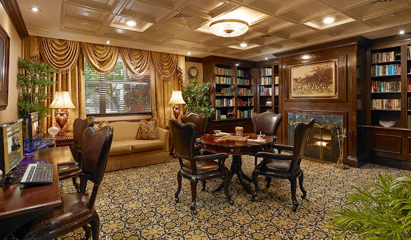 PALACE AT KENDALL NURSING AND REHABILITATION CENTE nursing home in MIAMI, FL - Photo 3 of 10