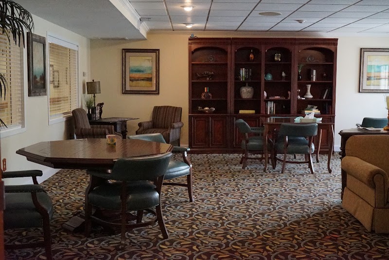 PALM GARDEN OF SUN CITY nursing home in SUN CITY CENTER, FL - Photo 2 of 5