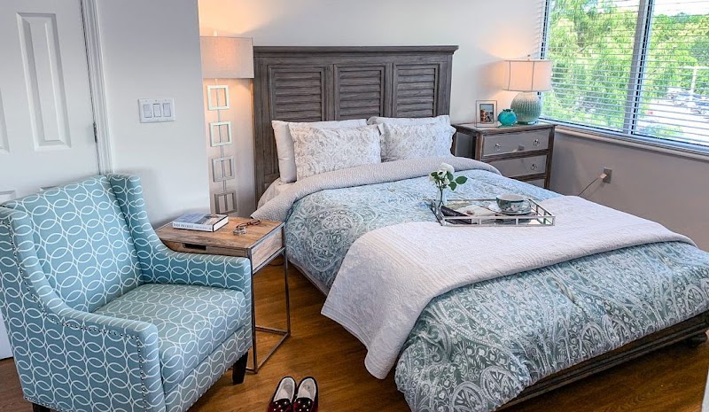 CYPRESS VILLAGE nursing home in JACKSONVILLE, FL - Photo 3 of 10