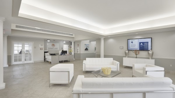 SUNSET LAKE HEALTHCARE AND REHABILITATION CENTER nursing home in VENICE, FL - Photo 1 of 5