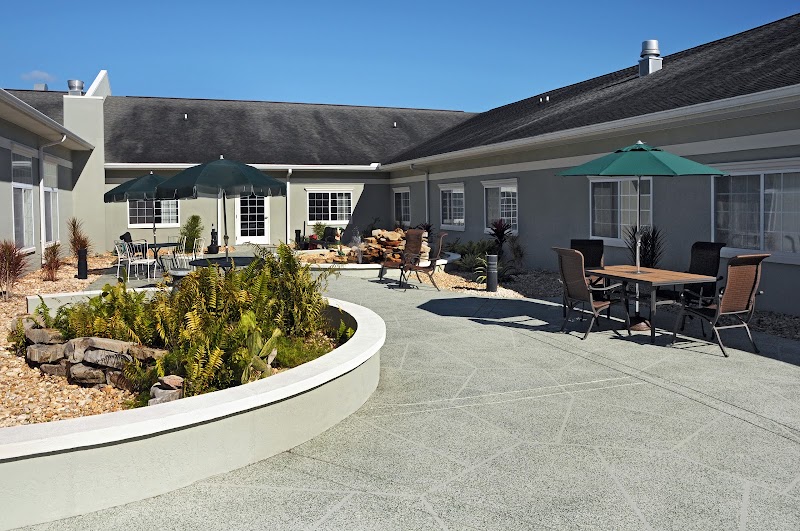 LIFE CARE CENTER OF WINTER HAVEN nursing home in WINTER HAVEN, FL - Photo 5 of 10