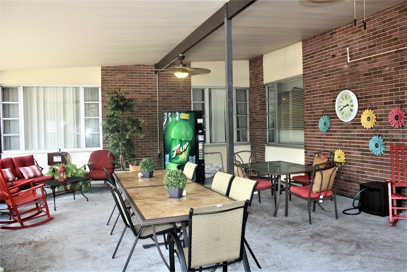 PARK RIDGE NURSING CENTER nursing home in JACKSONVILLE, FL - Photo 4 of 10