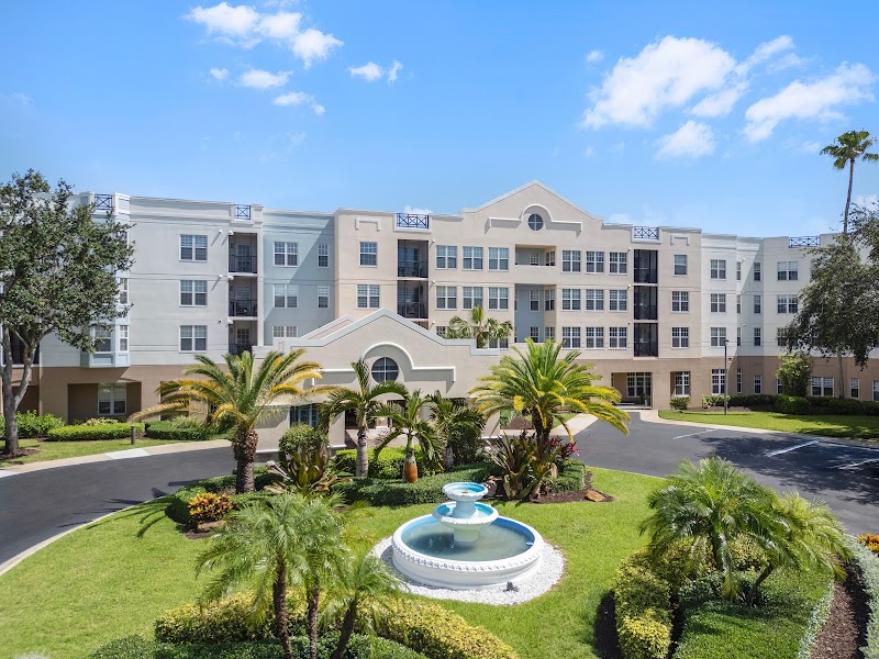 STRATFORD COURT OF BOCA RATON nursing home in BOCA RATON, FL - Photo 2 of 10