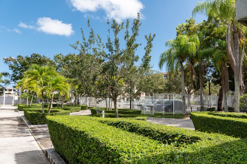 CORAL REEF SUBACUTE CARE CENTER LLC nursing home in MIAMI, FL - Photo 2 of 5