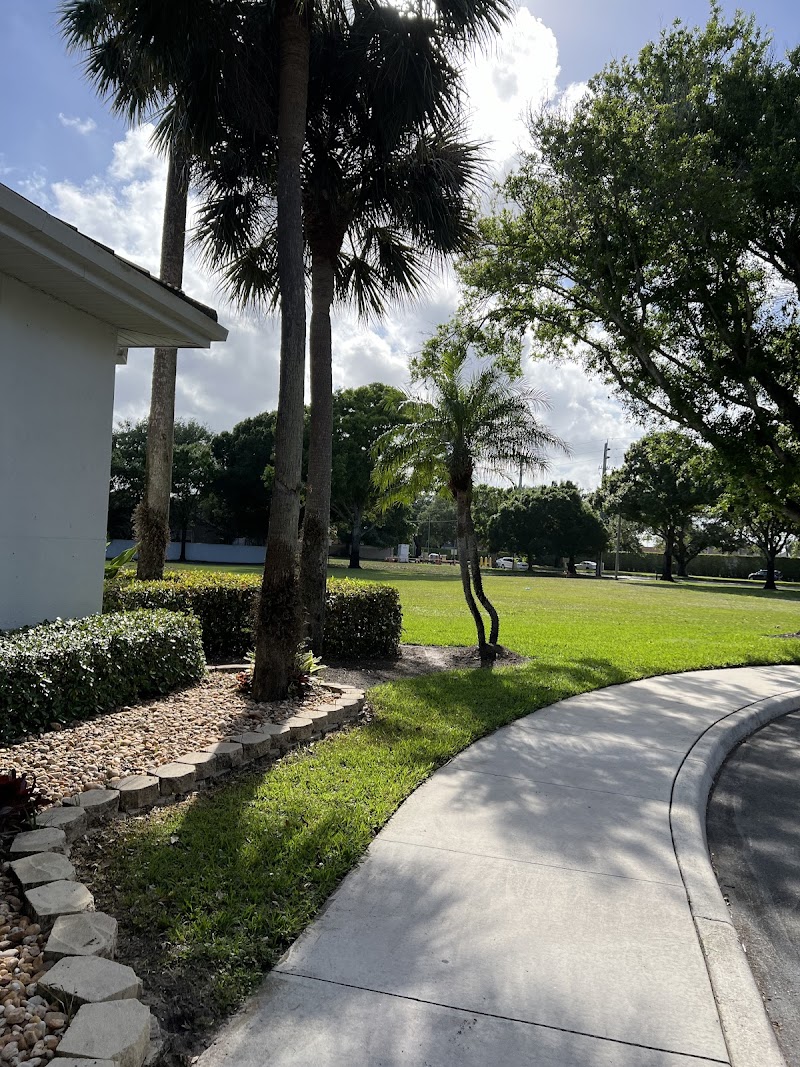 WESTGATE HEALTH AND REHABILITATION CENTER nursing home in WEST PALM BEACH, FL - Photo 5 of 5