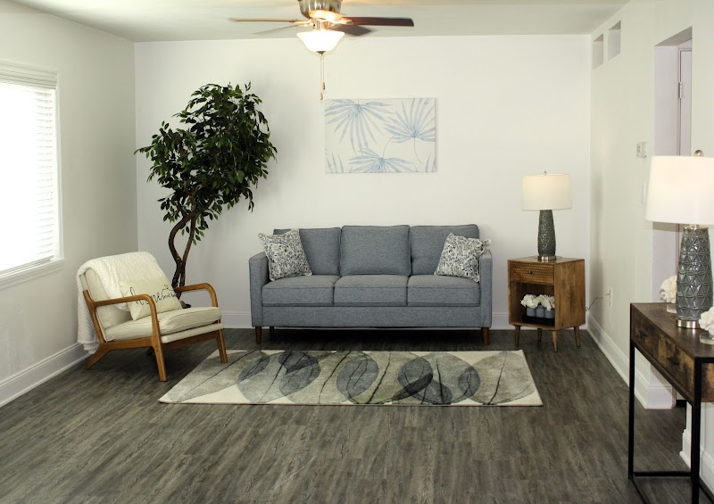 BLUE PALMS HEALTH AND REHABILITATION CENTER OF DEL nursing home in DELAND, FL - Photo 4 of 10