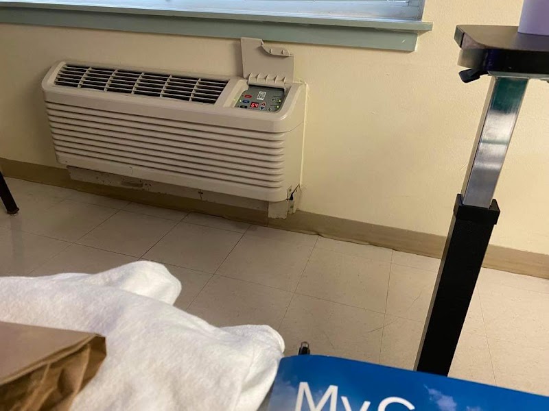 AVIATA AT GRAND OAKS nursing home in PALM COAST, FL - Photo 2 of 5