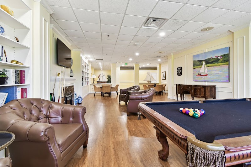 KR AT COLLEGE HARBOR nursing home in SAINT PETERSBURG, FL - Photo 5 of 10