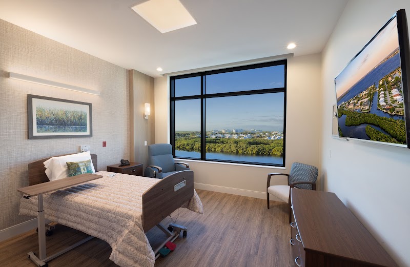 LARSEN HEALTH CENTER nursing home in FORT MYERS, FL - Photo 4 of 5