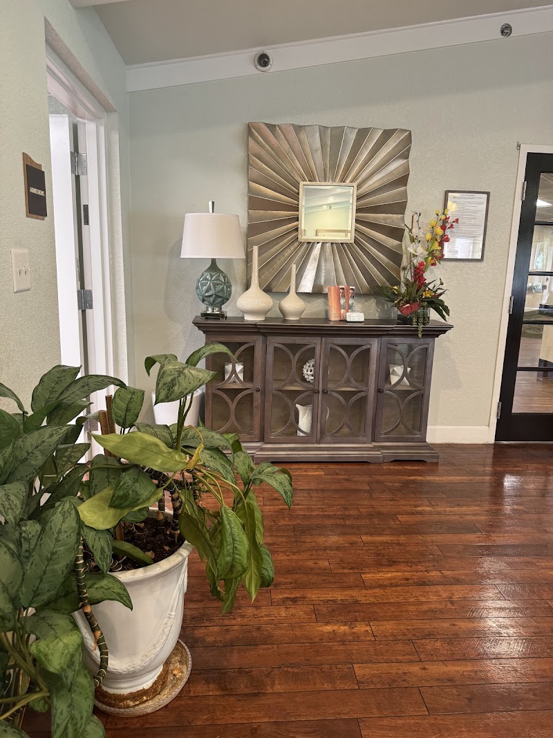 LAKE BENNET CENTER FOR REHABILITATION & HEALING nursing home in OCOEE, FL - Photo 5 of 5