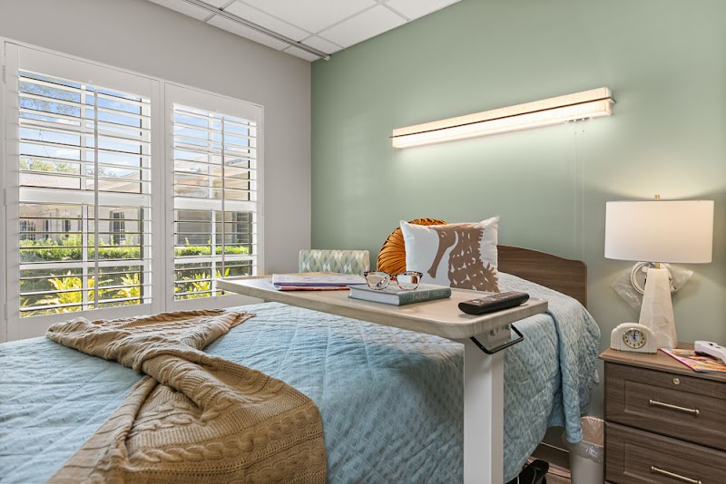 LIFE CARE CENTER OF ORLANDO nursing home in ORLANDO, FL - Photo 4 of 5