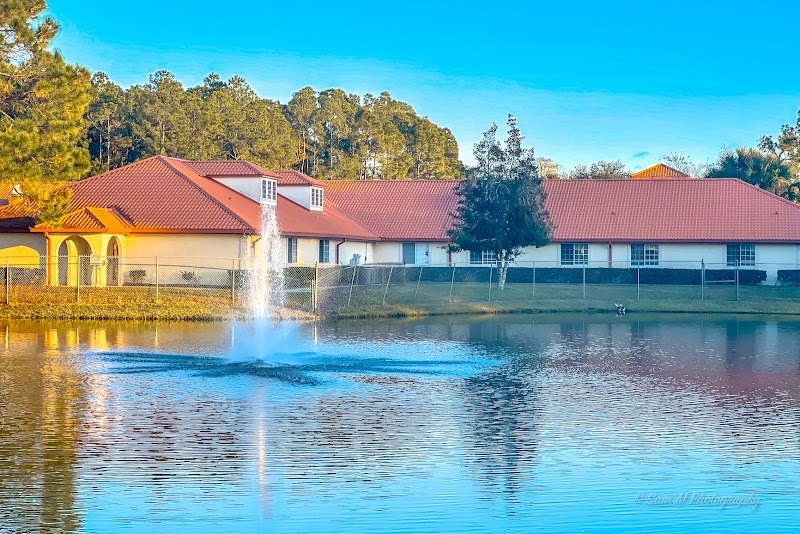 LAKESIDE CENTER FOR REHABILITATION AND HEALING nursing home in JACKSONVILLE, FL - Photo 2 of 10
