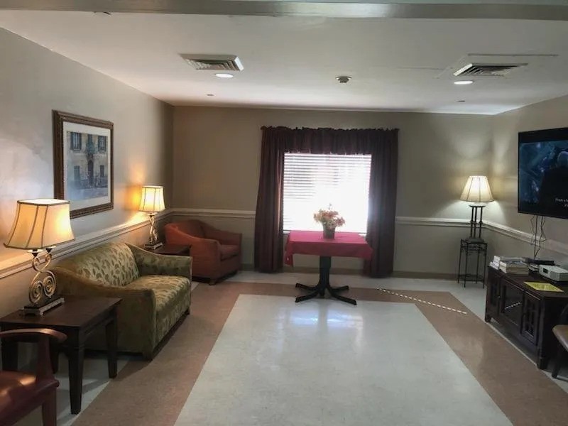 SUN HARBOR HEALTHCARE nursing home in PORT CHARLOTTE, FL - Photo 3 of 9