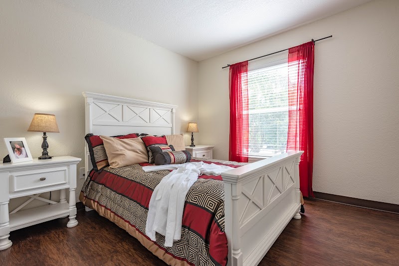 ADVINIACARE AT NAPLES nursing home in NAPLES, FL - Photo 5 of 5