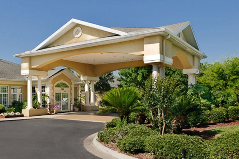 LIFE CARE CENTER OF OCALA nursing home in OCALA, FL - Photo 3 of 10