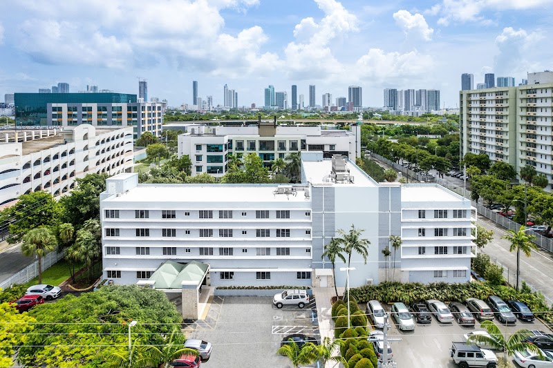 JACKSON GARDENS HEALTH AND REHABILITATION CENTER nursing home in MIAMI, FL - Photo 3 of 10