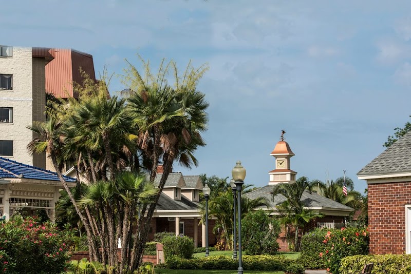 FREEDOM SQUARE HEALTH CARE CENTER nursing home in SEMINOLE, FL - Photo 3 of 10