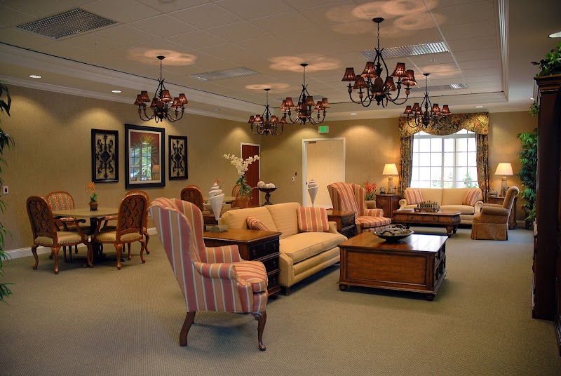 LIFE CARE CENTER OF PENSACOLA nursing home in PENSACOLA, FL - Photo 4 of 10