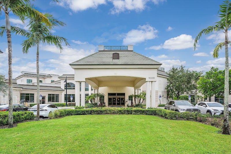LUXE AT WELLINGTON REHABILITATION CENTER THE nursing home in WELLINGTON, FL - Photo 2 of 5