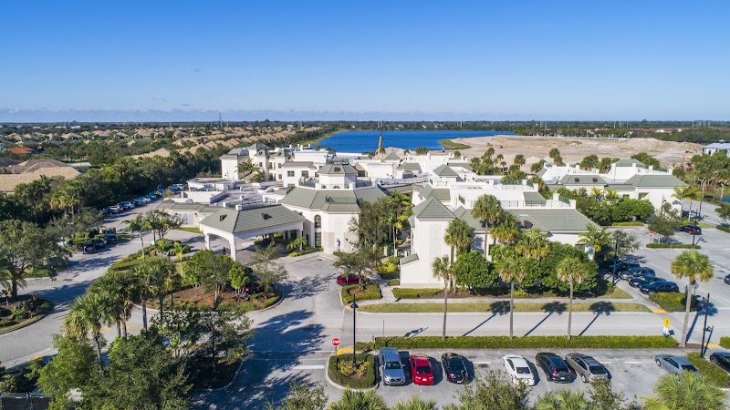 LUXE AT WELLINGTON REHABILITATION CENTER THE nursing home in WELLINGTON, FL - Photo 5 of 5