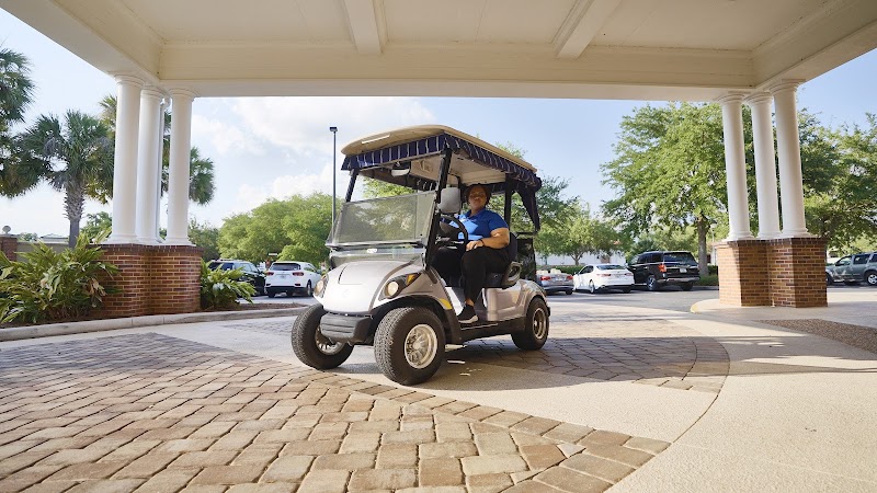 CLUB HEALTHCARE AND REHABILITATION CENTER AT THE V nursing home in THE VILLAGES, FL - Photo 5 of 5
