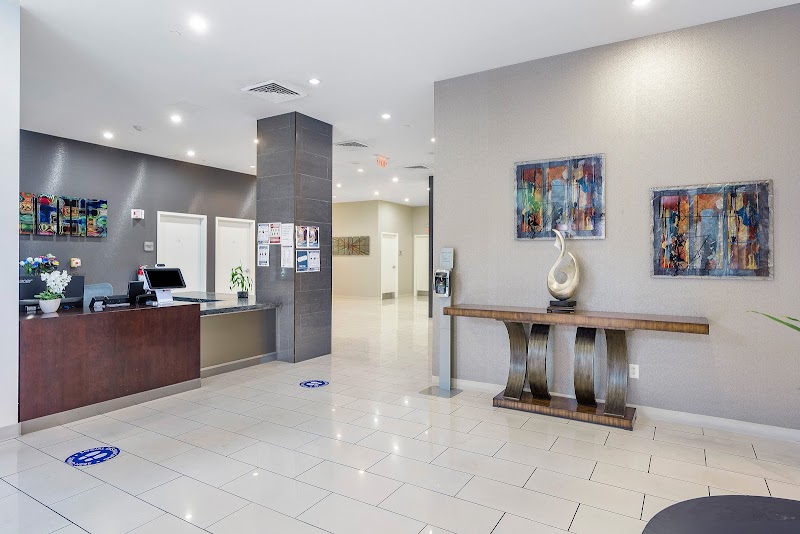 UNIVERSITY HEALTH AND REHABILITATION CENTER nursing home in MIAMI, FL - Photo 3 of 10