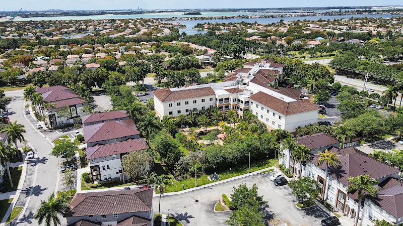 GLADES WEST REHABILITATION AND NURSING C nursing home in PEMBROKE PINES, FL - Photo 4 of 10