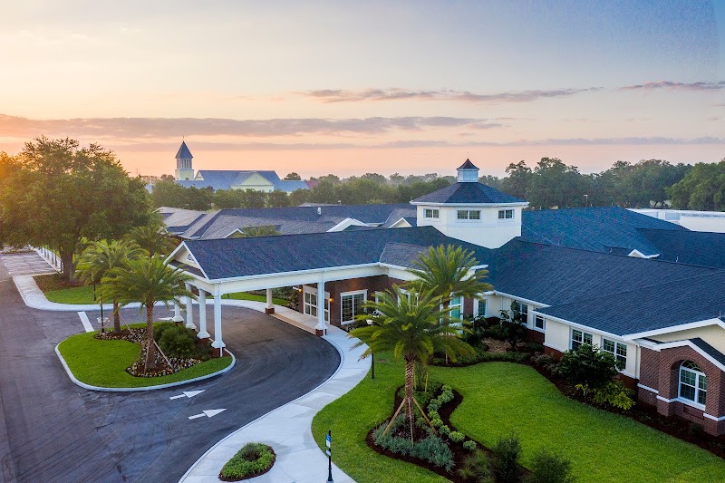 CHATHAM GLEN HEALTHCARE AND REHABILITATION CENTER nursing home in THE VILLAGES, FL - Photo 2 of 10