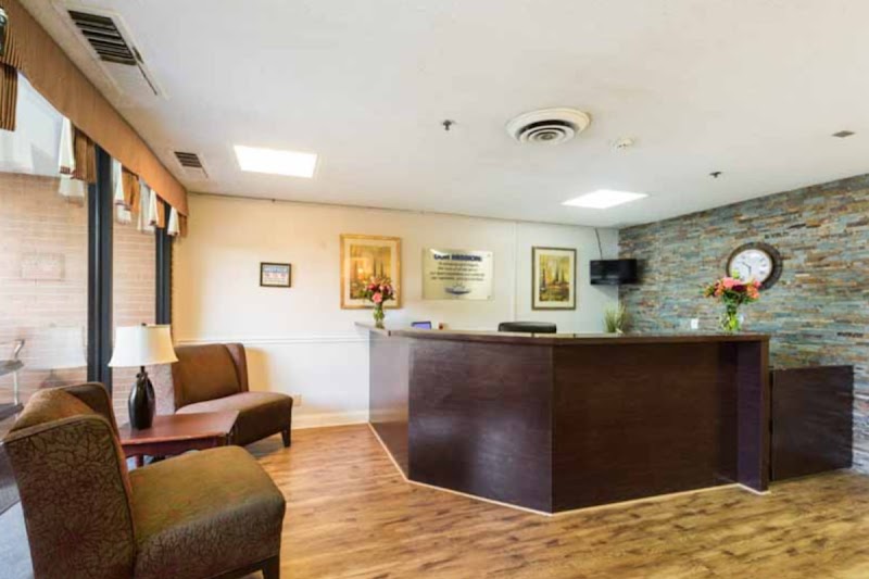 GLENWOOD HEALTH CENTER BY HARBORVIEW nursing home in DECATUR, GA - Photo 4 of 5