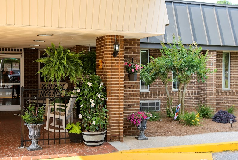 BROWN HEALTH AND REHABILITATION nursing home in ROYSTON, GA - Photo 4 of 5