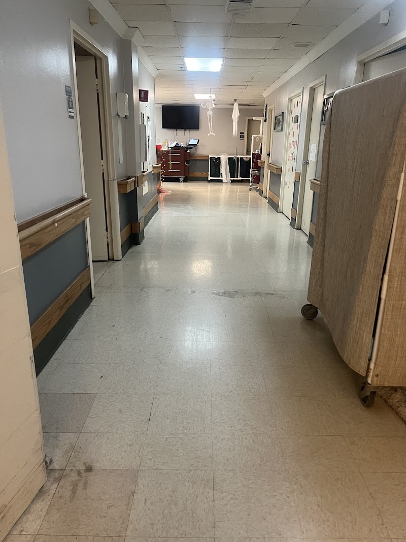 RIVERDALE CENTER FOR NURSING AND HEALING nursing home in RIVERDALE, GA - Photo 3 of 5