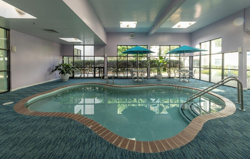 DELMAR GARDENS OF SMYRNA nursing home in SMYRNA, GA - Photo 3 of 5