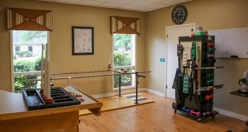 RIVERSIDE HEALTH AND REHABILITATION nursing home in THOMASTON, GA - Photo 3 of 5