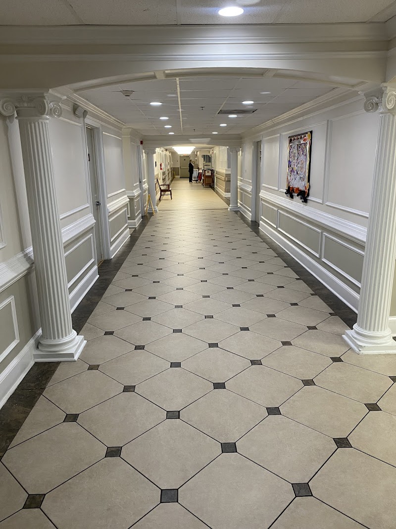 MACON REHABILITATION AND HEALTHCARE nursing home in MACON, GA - Photo 3 of 5