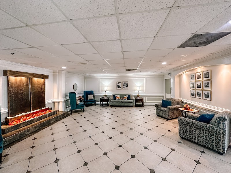 MACON REHABILITATION AND HEALTHCARE nursing home in MACON, GA - Photo 4 of 5