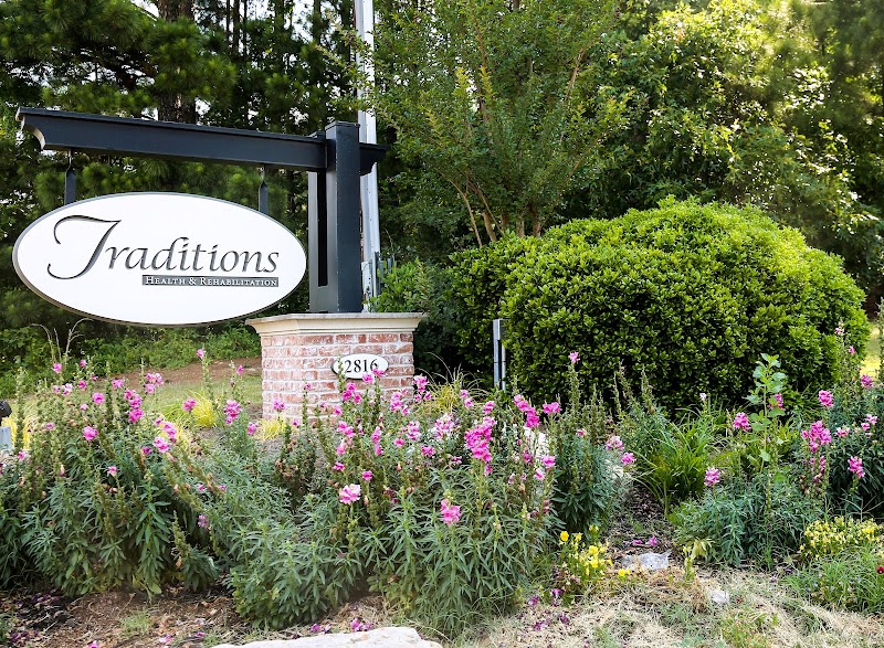 TRADITIONS HEALTH AND REHABILITATION nursing home in LITHONIA, GA - Photo 2 of 5