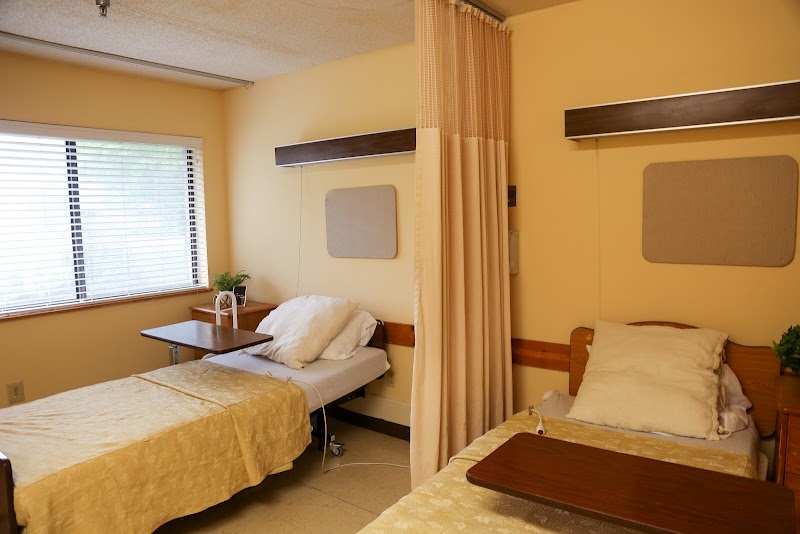 TRADITIONS HEALTH AND REHABILITATION nursing home in LITHONIA, GA - Photo 4 of 5