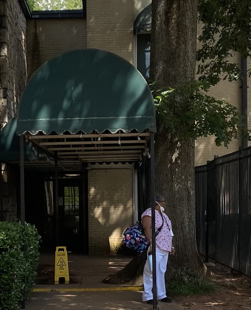 CROSSINGS AT EAST LAKE OF JOURNEY LLC, THE nursing home in DECATUR, GA - Photo 2 of 4