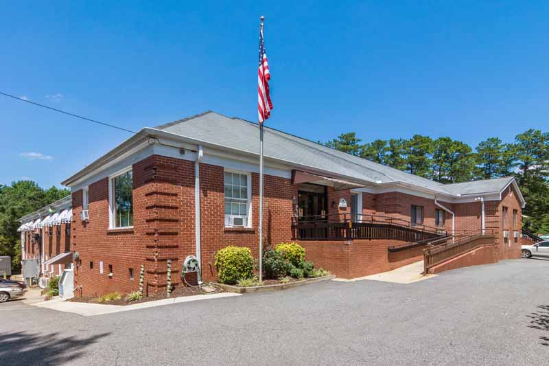 CHEROKEE CENTER FOR NURSING AND HEALING LLC nursing home in CANTON, GA - Photo 2 of 5