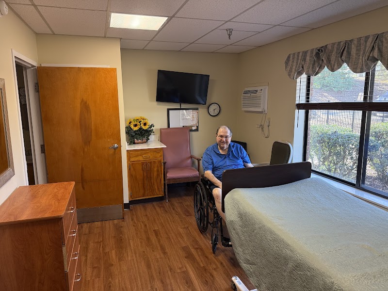 WESTBURY CENTER OF JACKSON FOR NURSING AND HEALING nursing home in JACKSON, GA - Photo 4 of 5