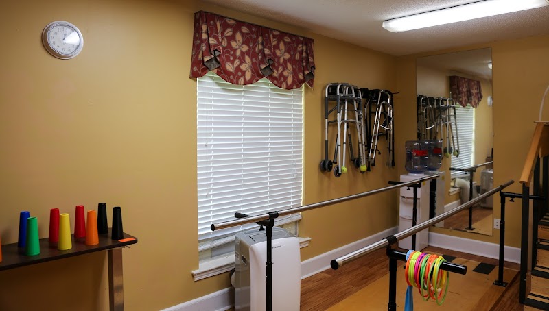 EATONTON HEALTH AND REHABILITATION nursing home in EATONTON, GA - Photo 4 of 5