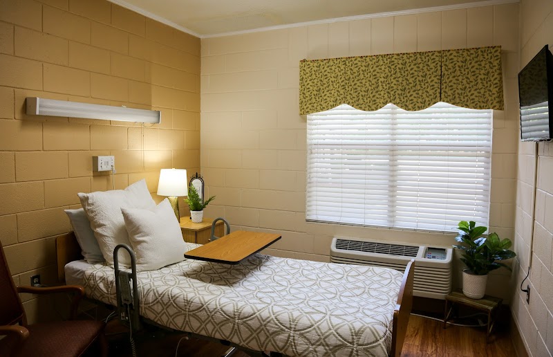 CAMELLIA HEALTH & REHABILITATION nursing home in CLAXTON, GA - Photo 3 of 10