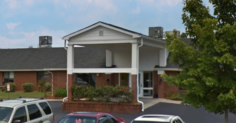 CANTON CENTER FOR NURSING AND HEALING LLC nursing home in CANTON, GA - Photo 2 of 4