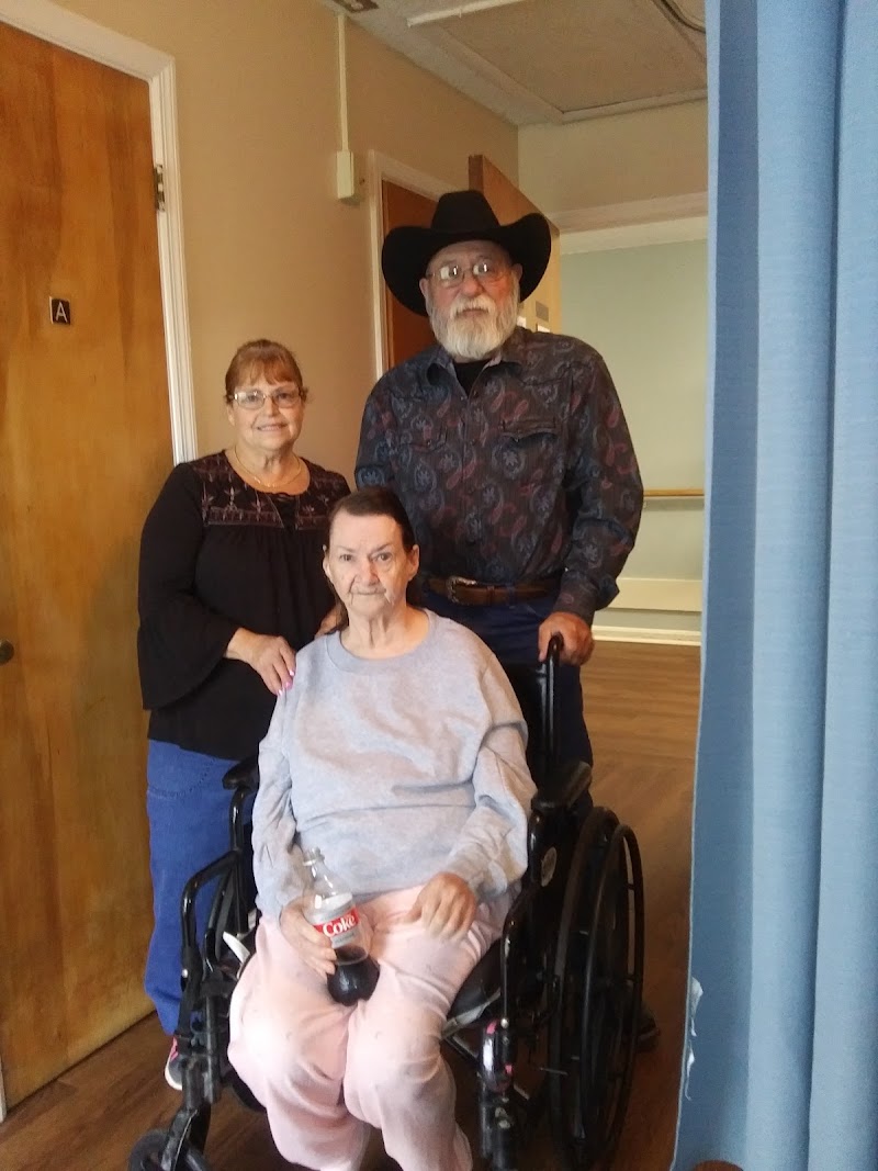 EASTMAN HEALTHCARE & REHAB nursing home in EASTMAN, GA - Photo 4 of 5