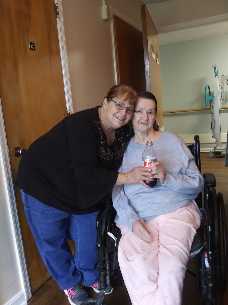 EASTMAN HEALTHCARE & REHAB nursing home in EASTMAN, GA - Photo 5 of 5