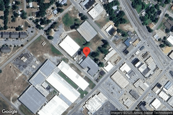 HAZELHURST COURT CARE AND REHABILITATION CENTER nursing home in HAZLEHURST, GA - Photo 1 of 3