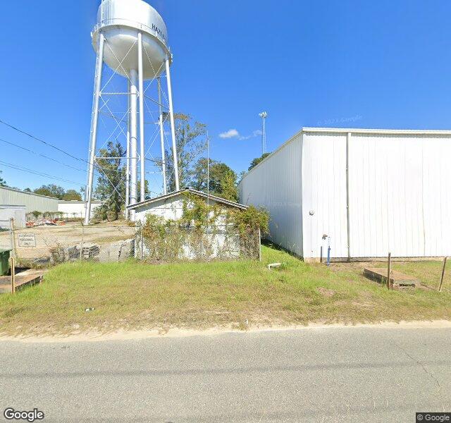 HAZELHURST COURT CARE AND REHABILITATION CENTER nursing home in HAZLEHURST, GA - Photo 2 of 3