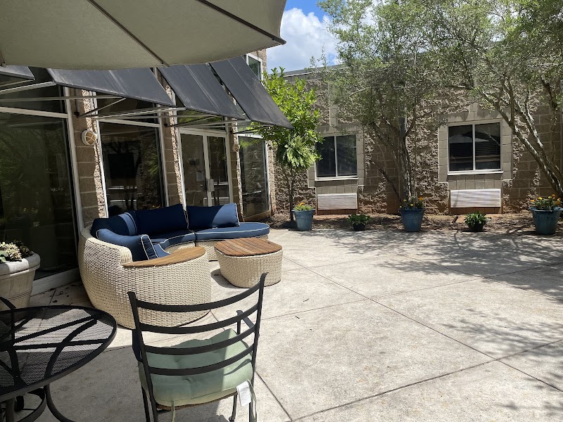 FOUNTAINVIEW CTR FOR ALZHEIMER nursing home in ATLANTA, GA - Photo 4 of 5